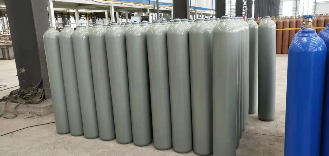 Газовый баллон 40 л для азота и углекислоты стальной бесшовный 150 бар без вентиля, новый, ТР ТС 032 горловина E25 черный / Cylinder 40liters 150 bar black color neck E25